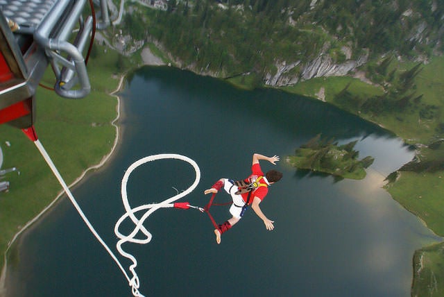 The Best Places to Bungee Jump Around The World